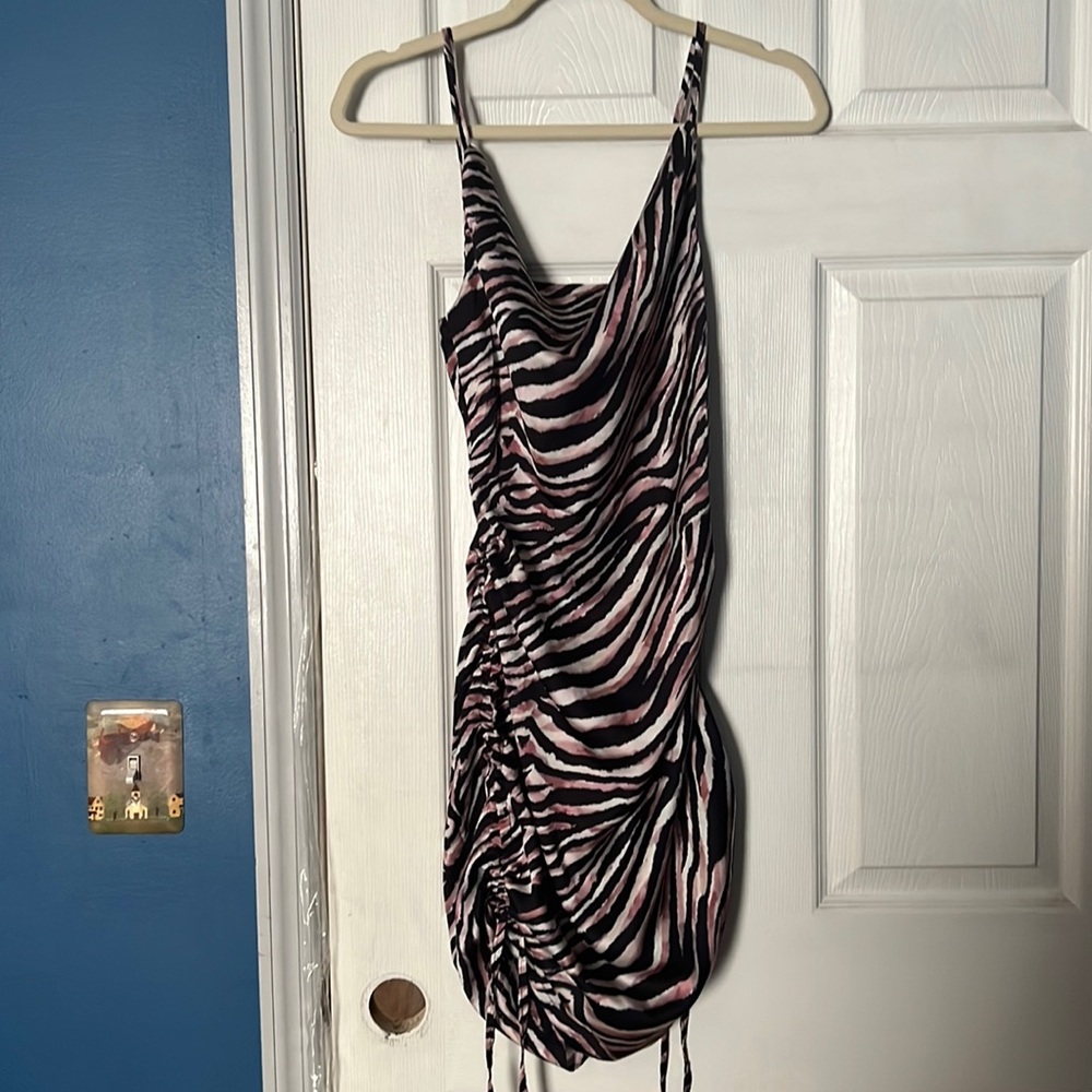Misguided satin cowl from ruched side mini dress in animal print size 4/XS